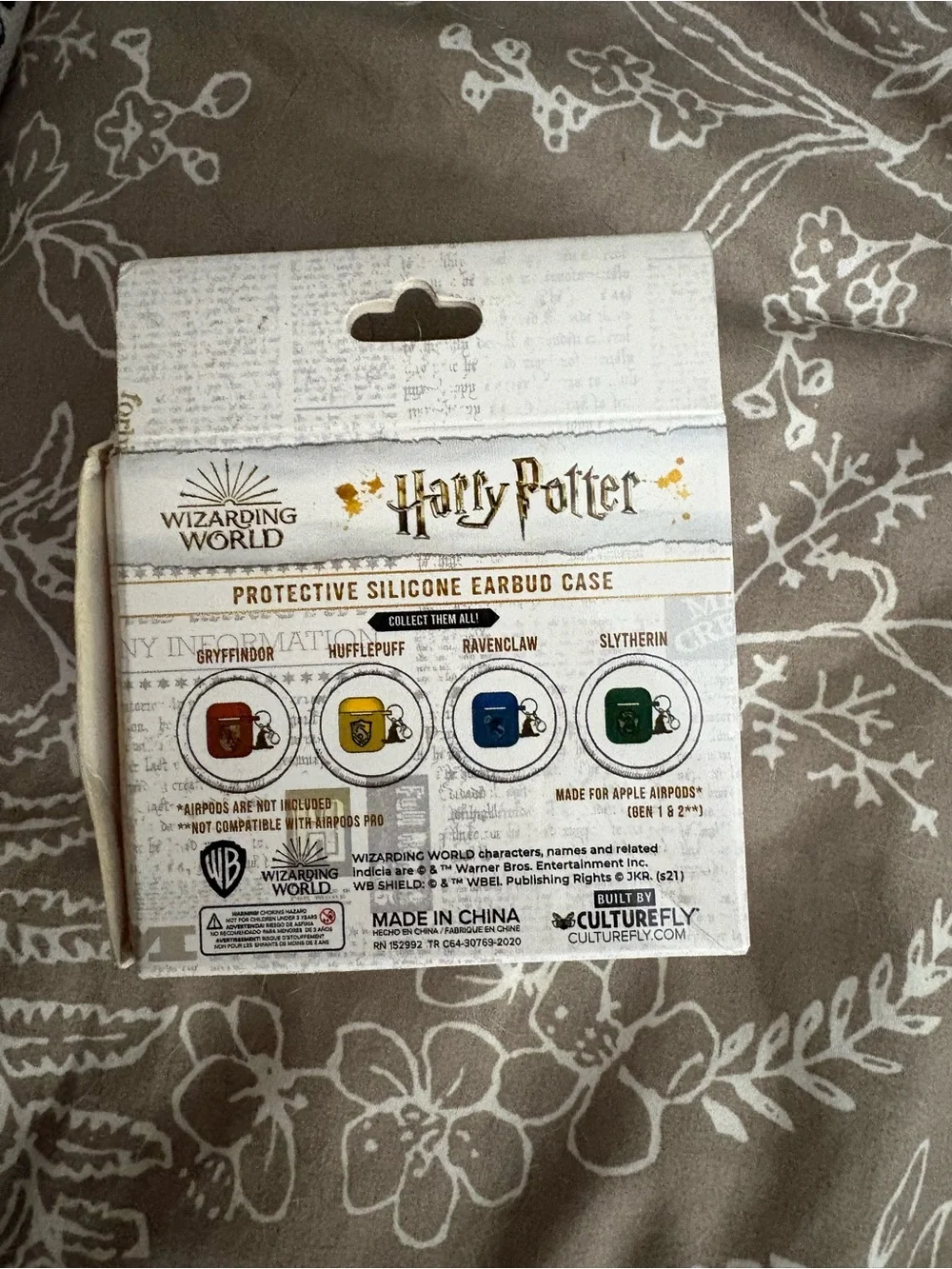Harry Potter Hufflepuff Protective Silicone Earbud Case - Yellow
